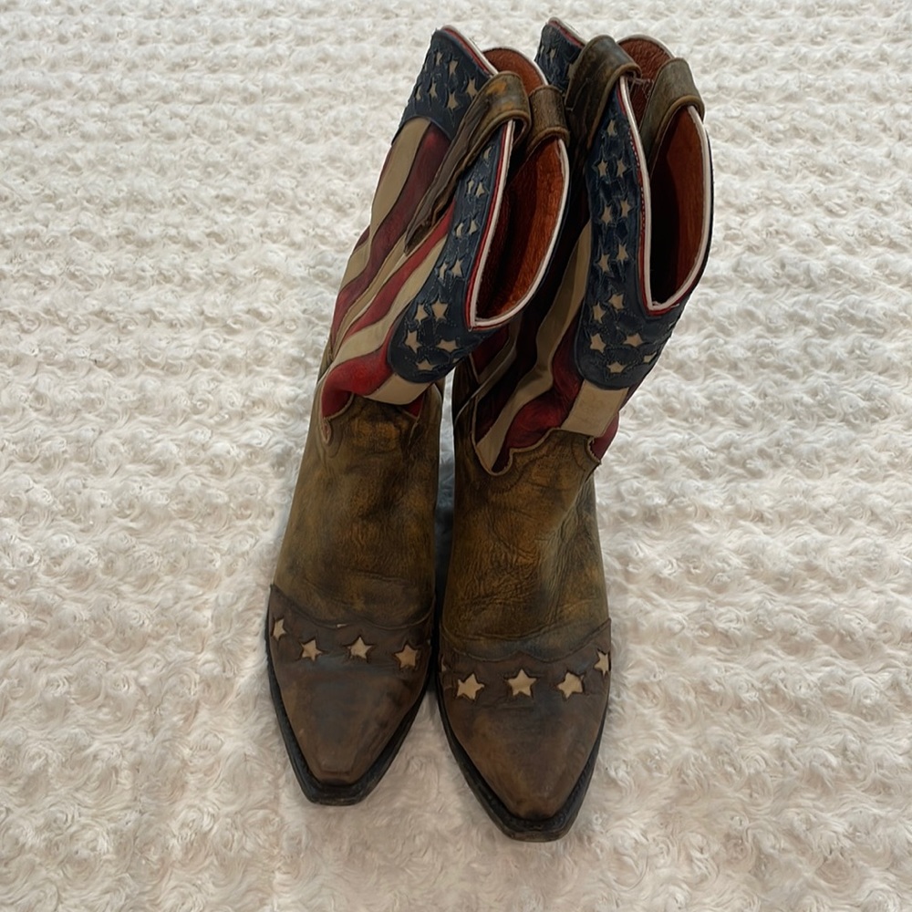 Dan Post American flag cowboy boots. Worn once. Size 10